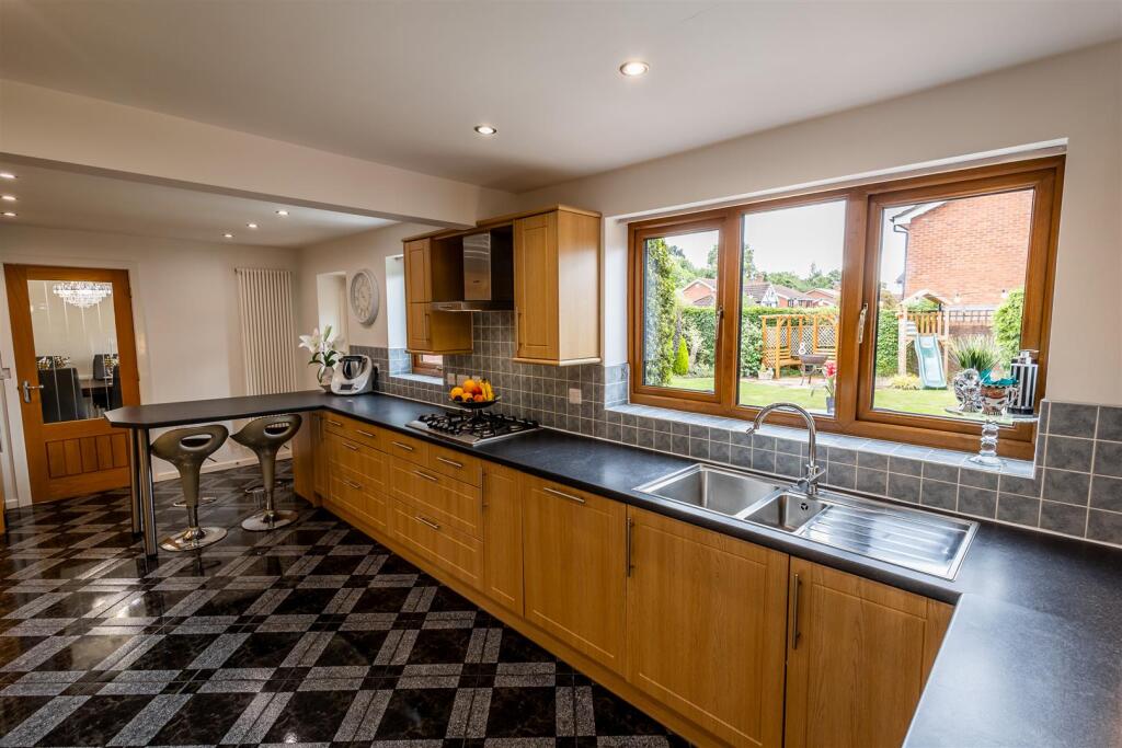 5 High Ridge Way-32.jpg