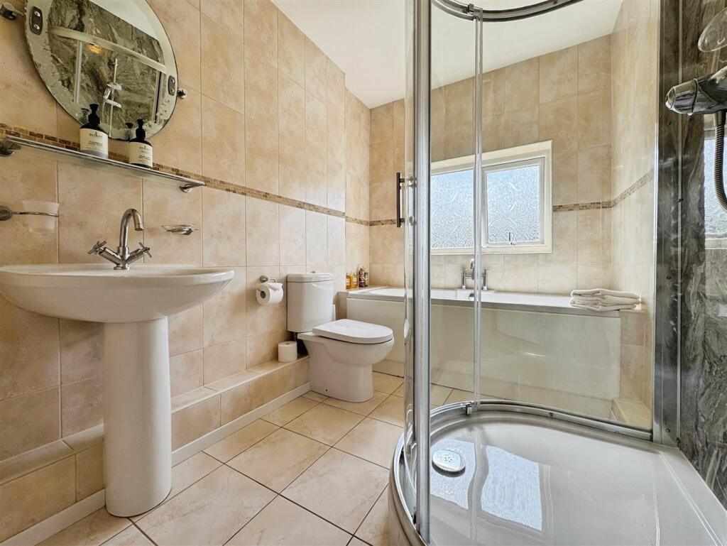 cdc0fa27--44D0-AA43-16BCA88F6D0C-16764-000007FC520