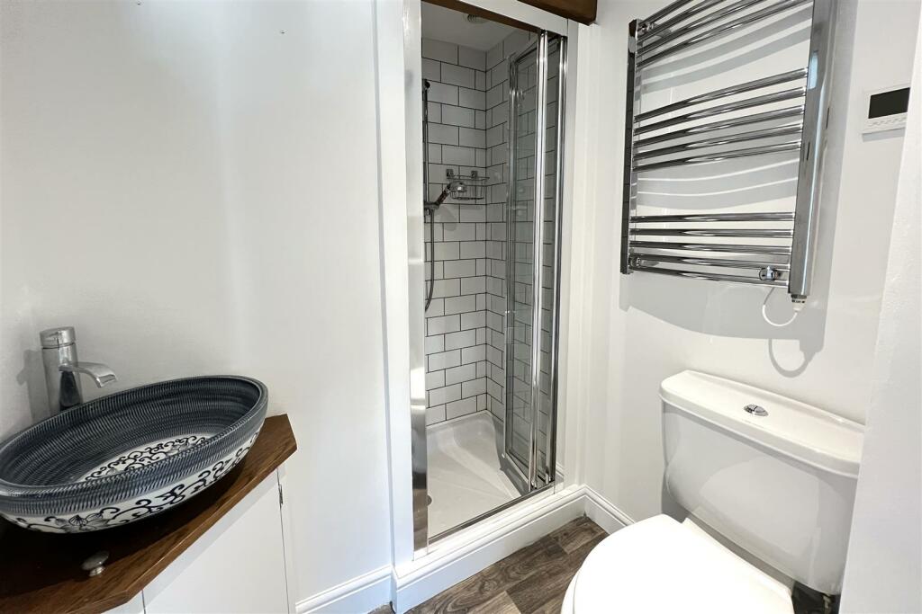 En Suite Shower