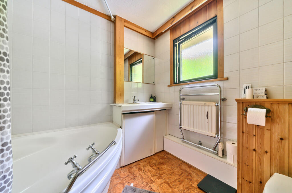 1298255-11-683622...