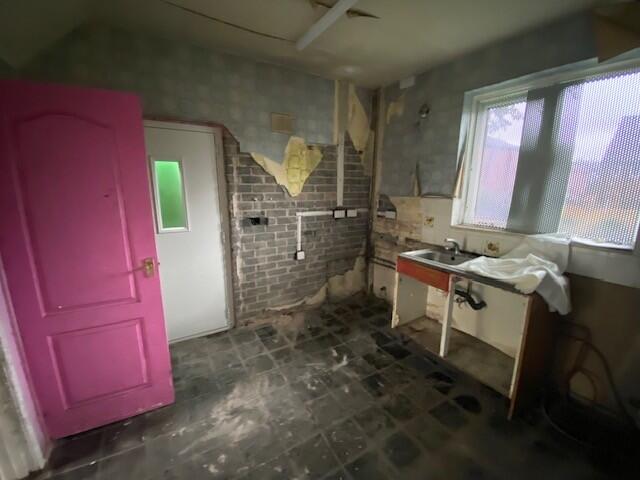 Kitchen T202508221232.jpg