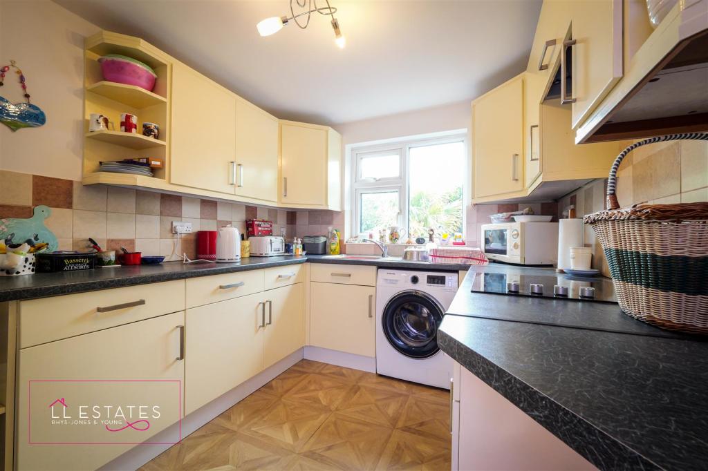 Kitchen.jpg