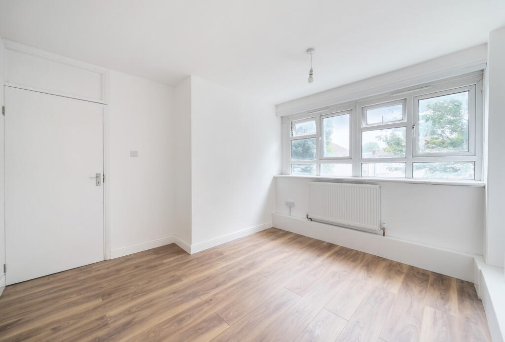 1329558-15-688b41...