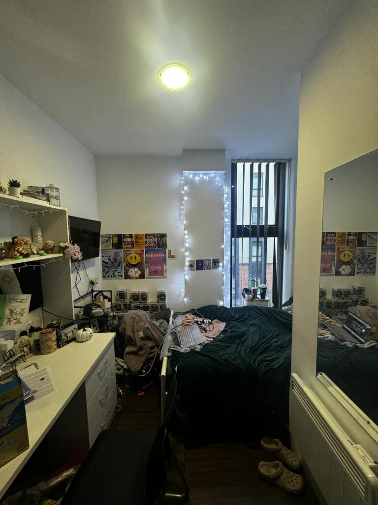 20877CPNTSIMG_9253.jpg