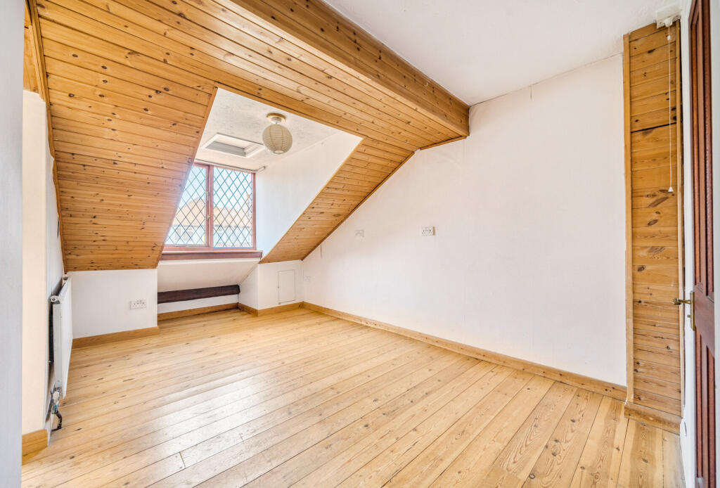 1305695-16-6852b2...