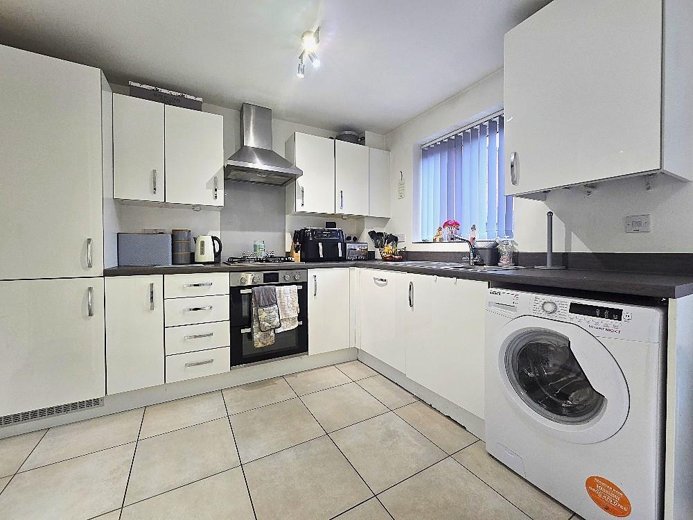 Derbyshire Way, Wyken - Kitchen