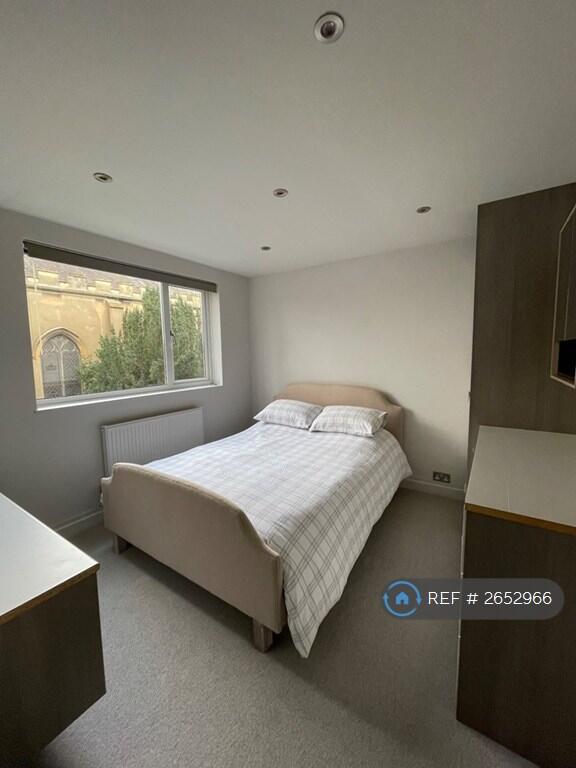 Double Bedroom