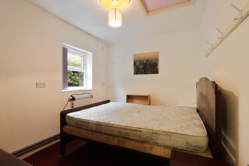 ANNEX BEDROOM