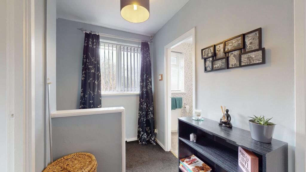 1-Queenswood-Close-03092025_172915