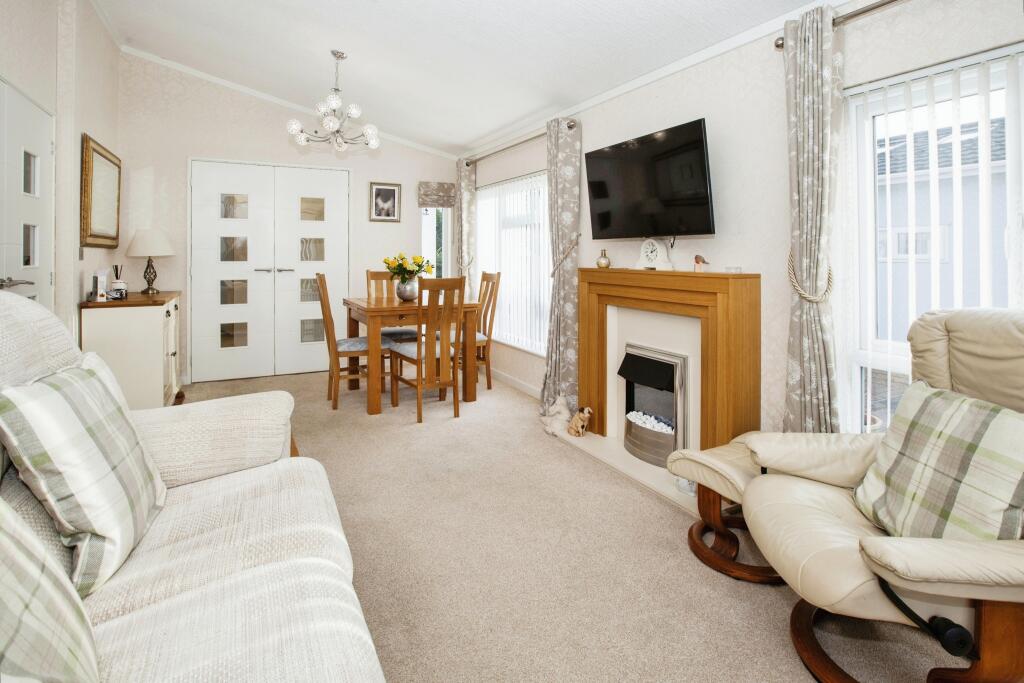 Living / Dining Room