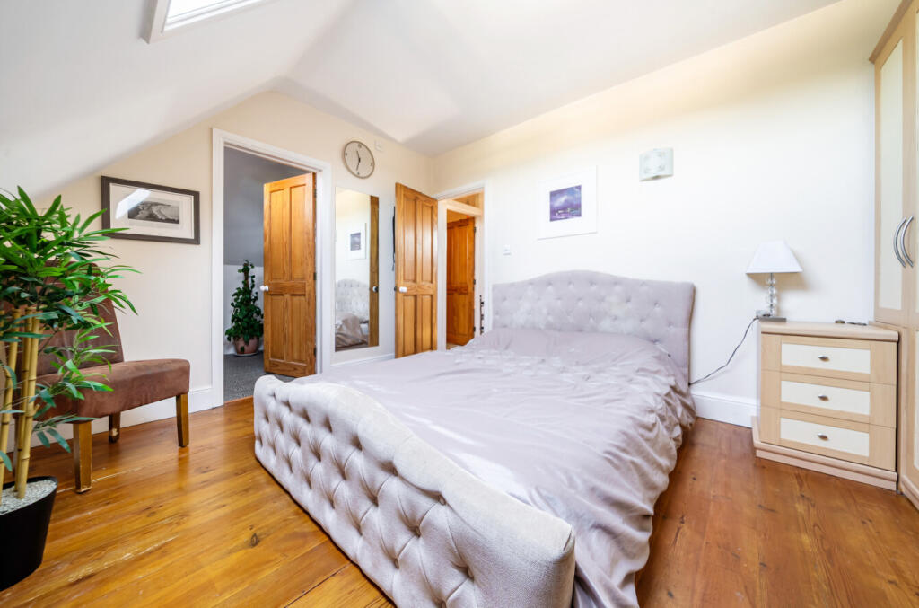 1335855-2-6899e80...