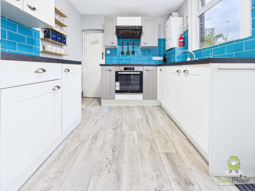 CAM01543G0-PR0162-STILL020