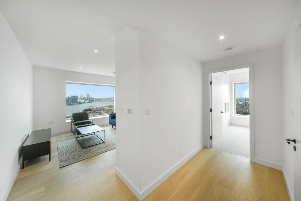 Deanston Building, E16