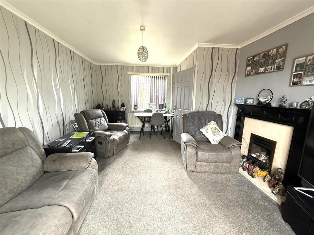 31 leasowe lounge 2.jpeg