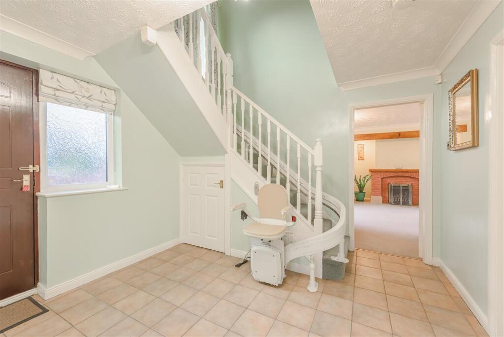 72 Main Street, Netherseal