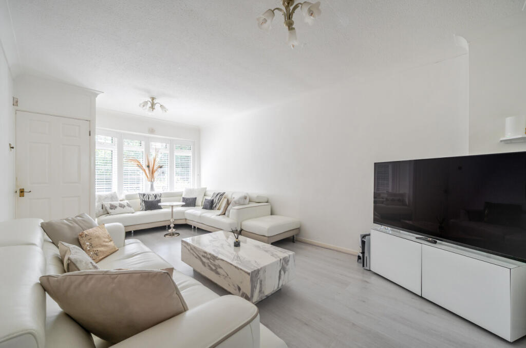 1335751-11-6895fe...