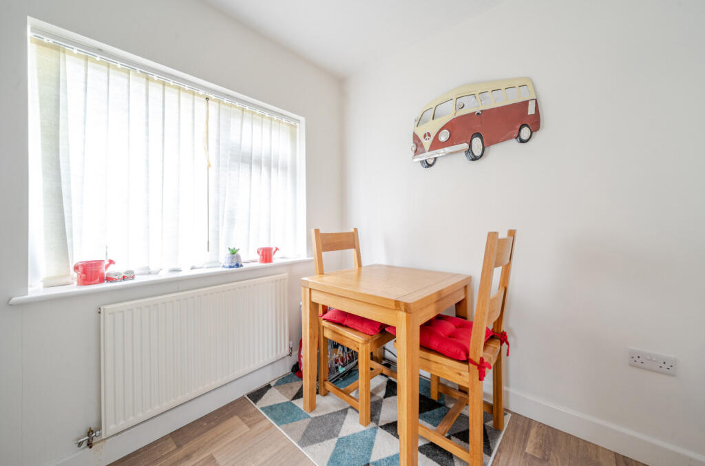 1330859-8-688b674...