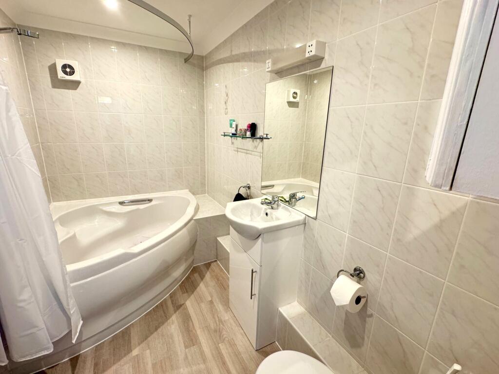 Ensuite Bathroom