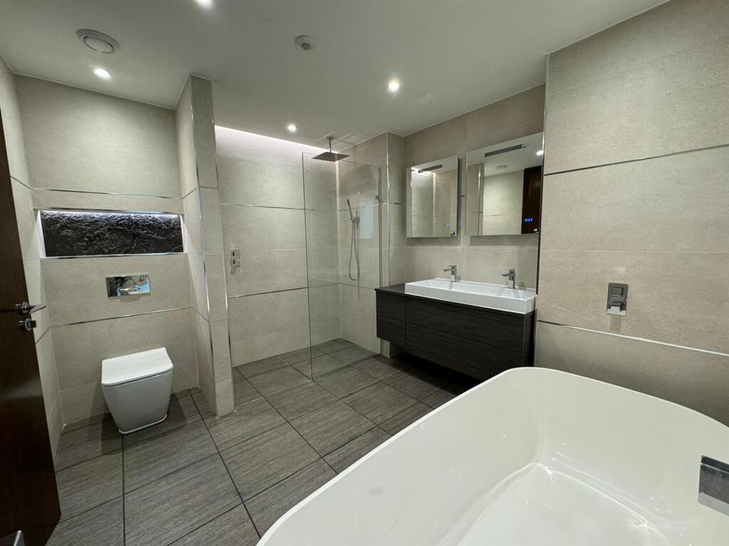 En suite.jpg
