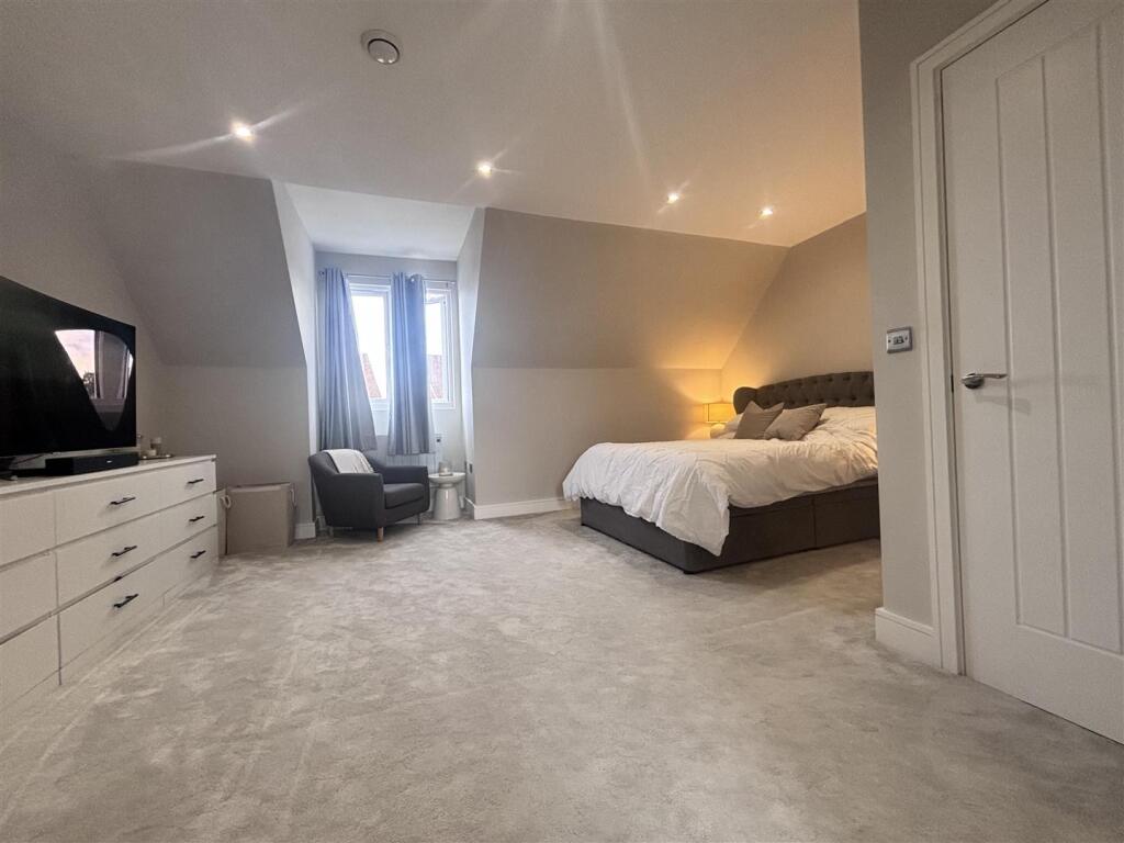 bedroom.jpg