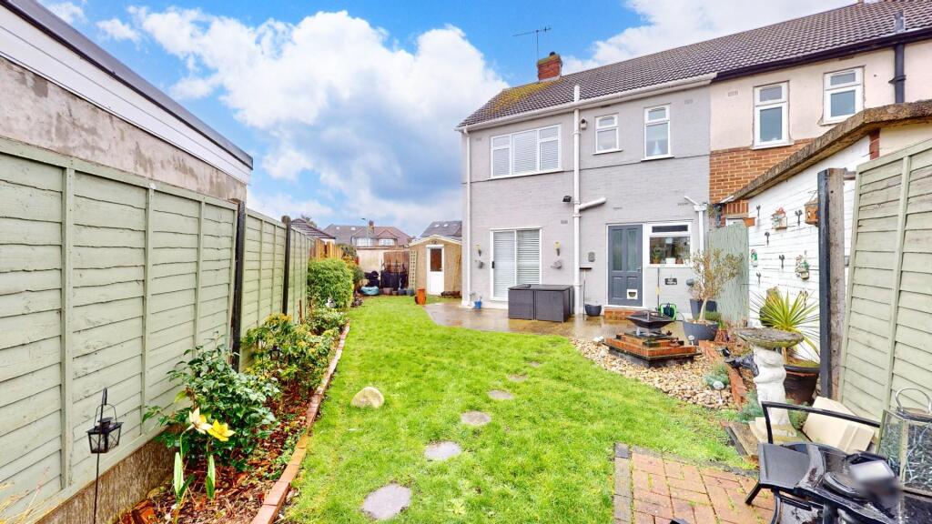 2-Fields-Park-Crescent-02102025_122607 2.jpg