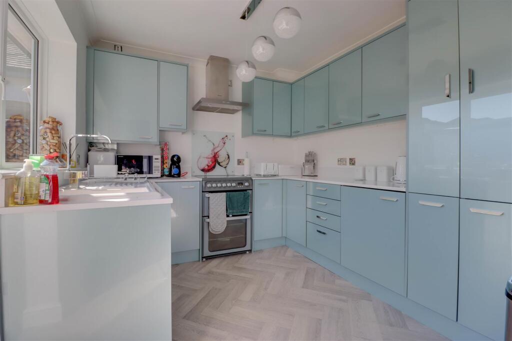 9a SOUTH BEECH AVENUE INSIDE-8.jpg