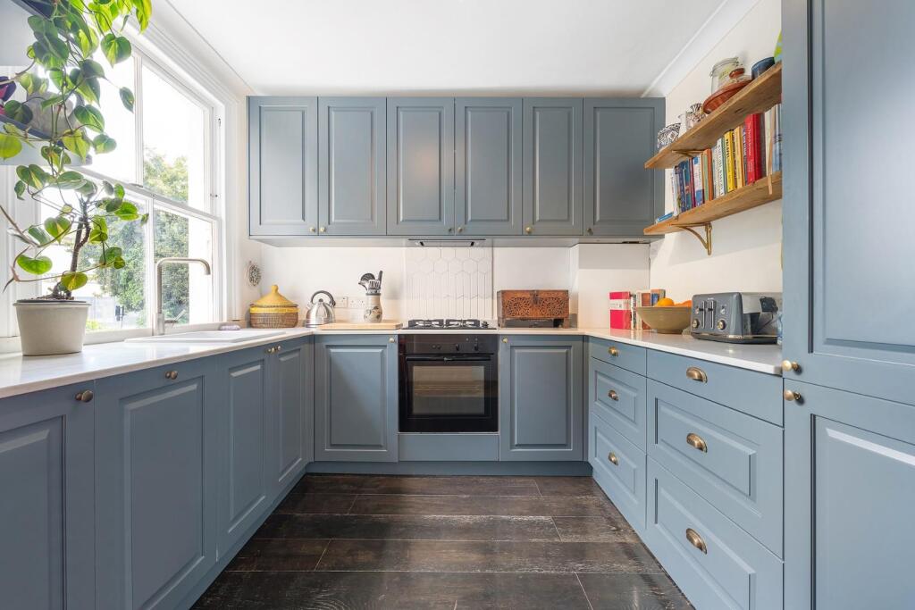 Kitchen.JPG