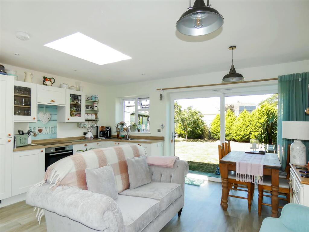 Kitchen/Living Room