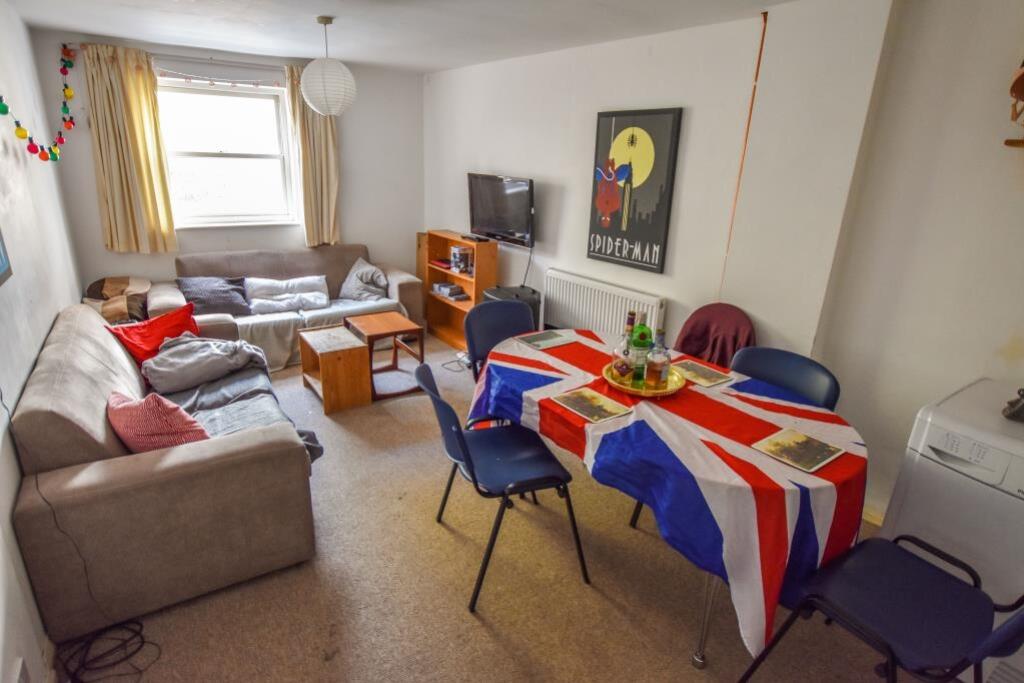 HENU_LIVINGROOM_lge