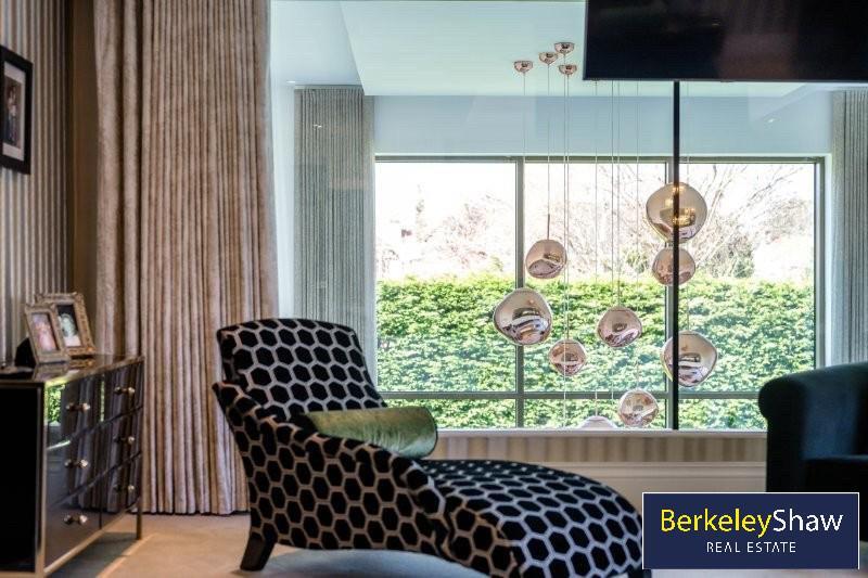 ae512c6e--4BBE-B1E6-A54B9A4D5F63-41112-000005DB1EA