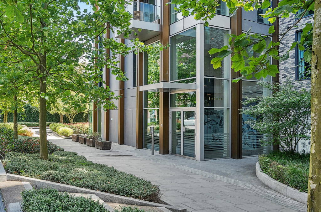 1330397-1-6887577...