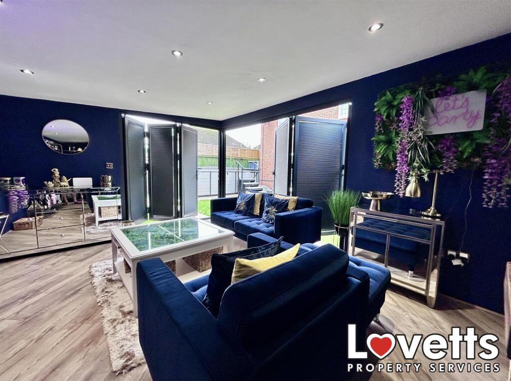 Garden Room (with WC)