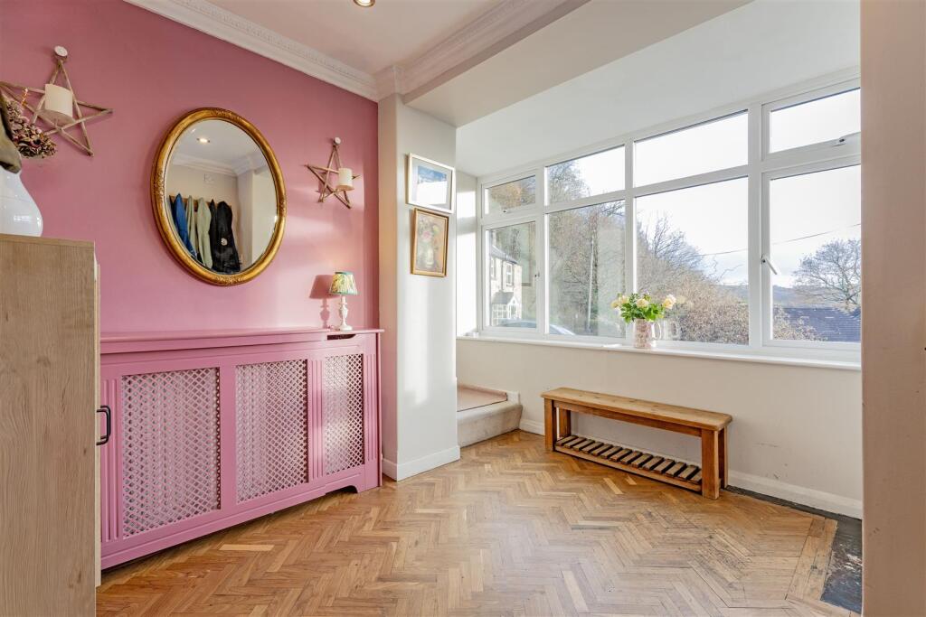 Entrance Hall-1.jpg