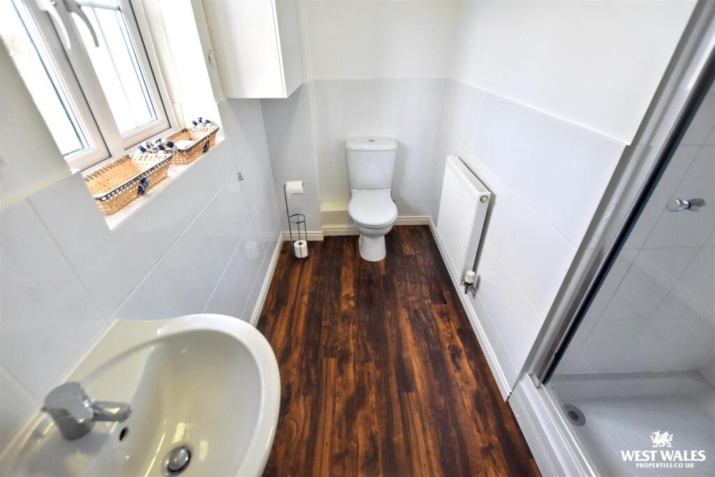 1 - 2025-12-13T103317.614.jpg