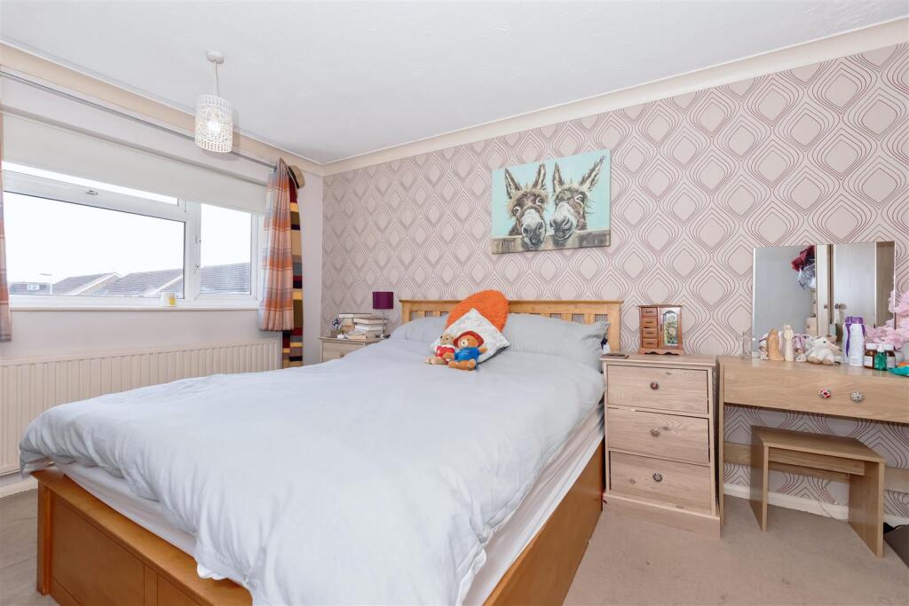 Lenhurst Way_1.jpg