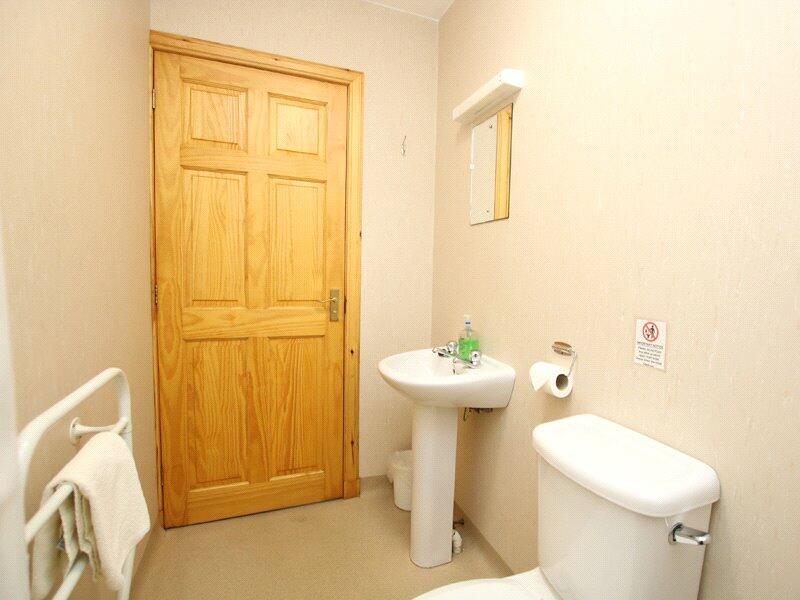 No 4 Shower Room
