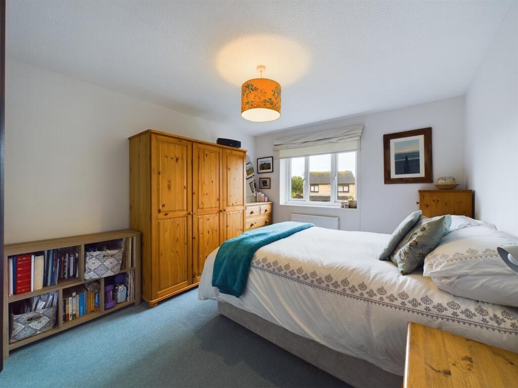Bedroom: