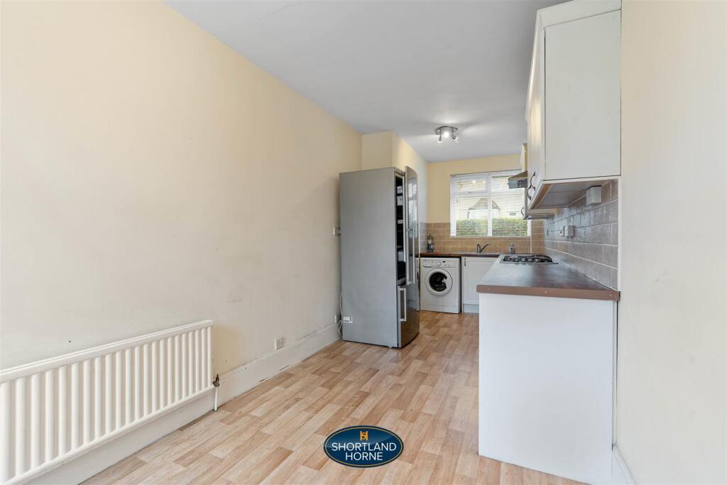 27 Bathurst Rd (22 of 29).jpg