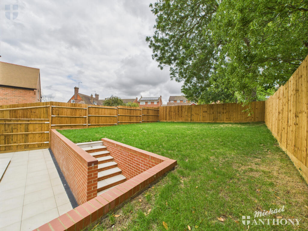 CAM02773G0-PR0337-STILL030