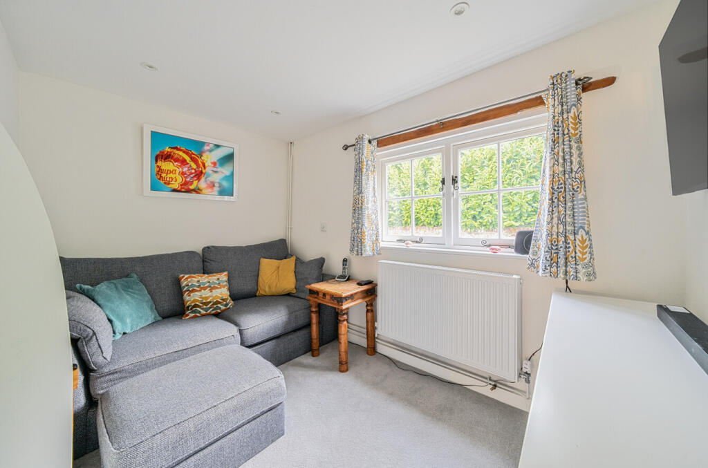 1295139-1-682cd34...