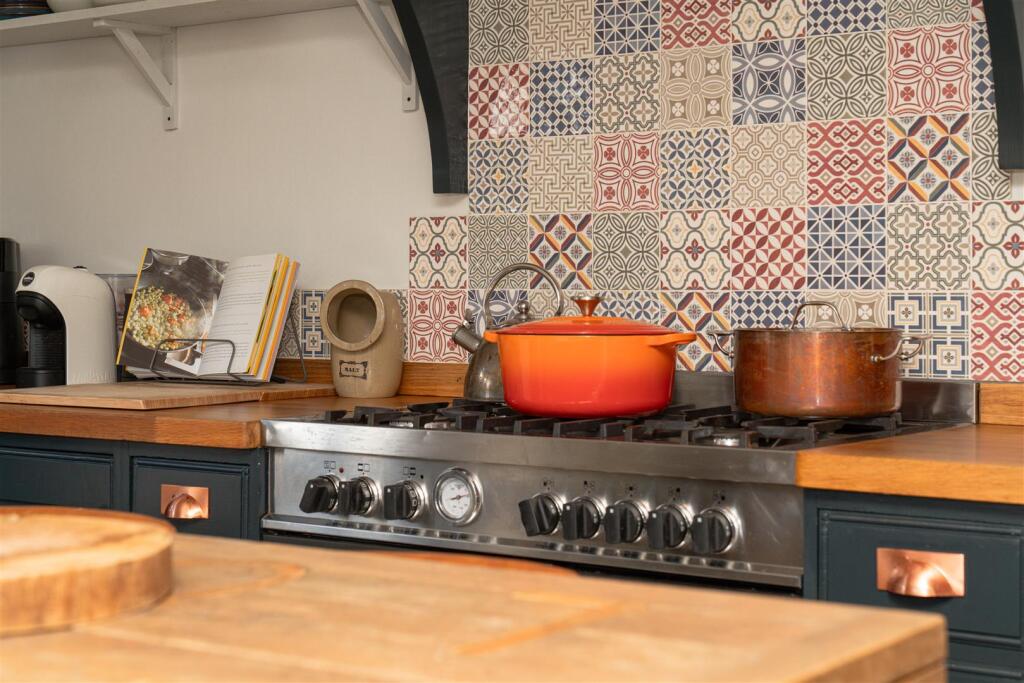Kitchen-5.jpg
