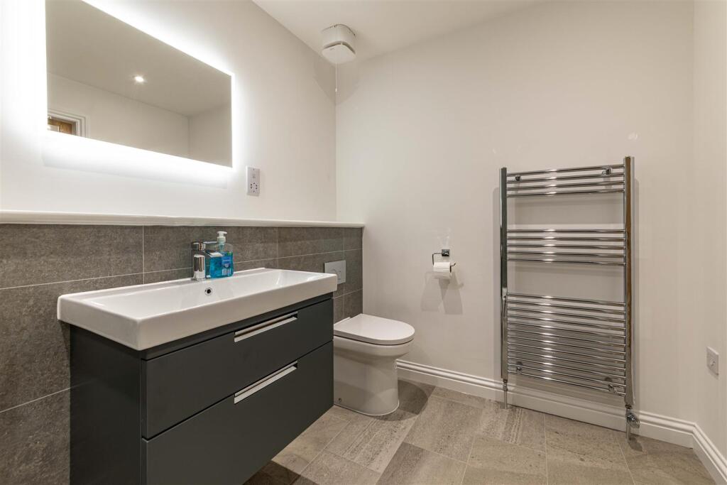 7 West Grove Apartments Melrose Low Res 26.JPG