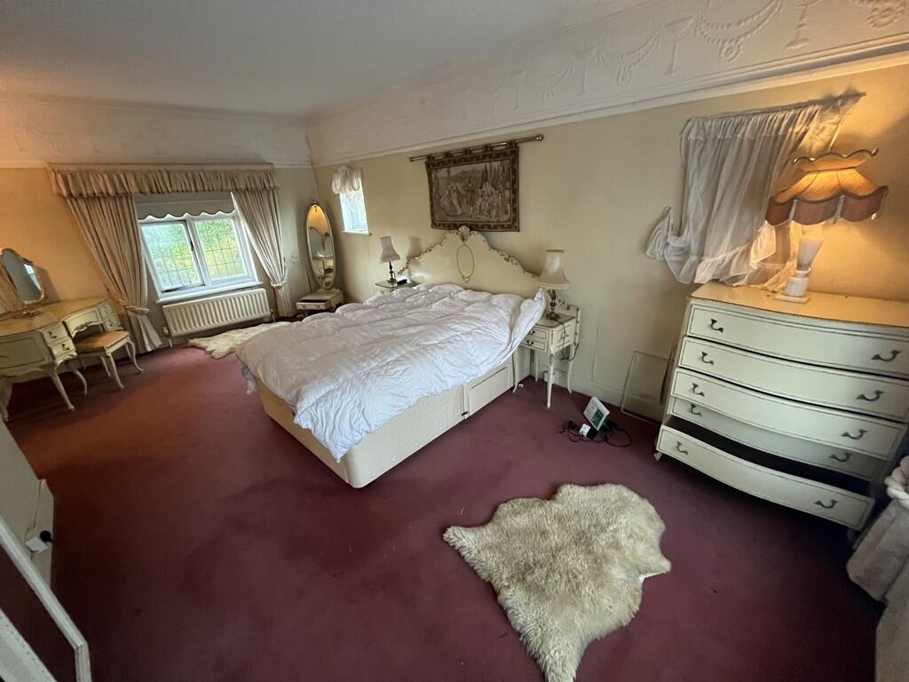 oval_23_t20251224...