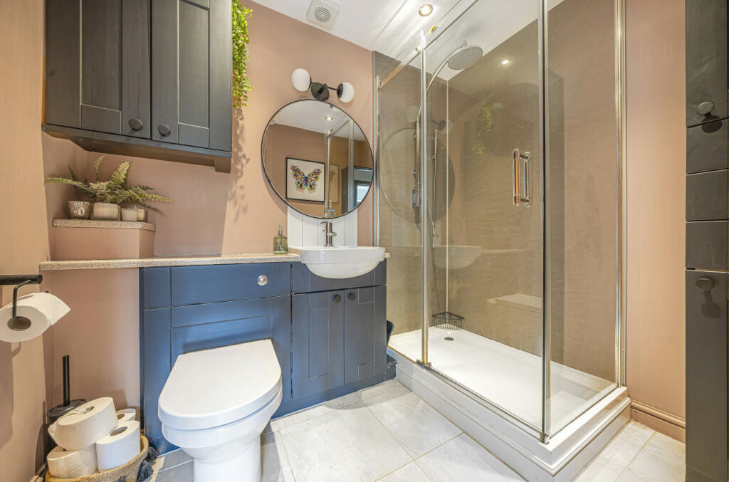 Family Shower Room
