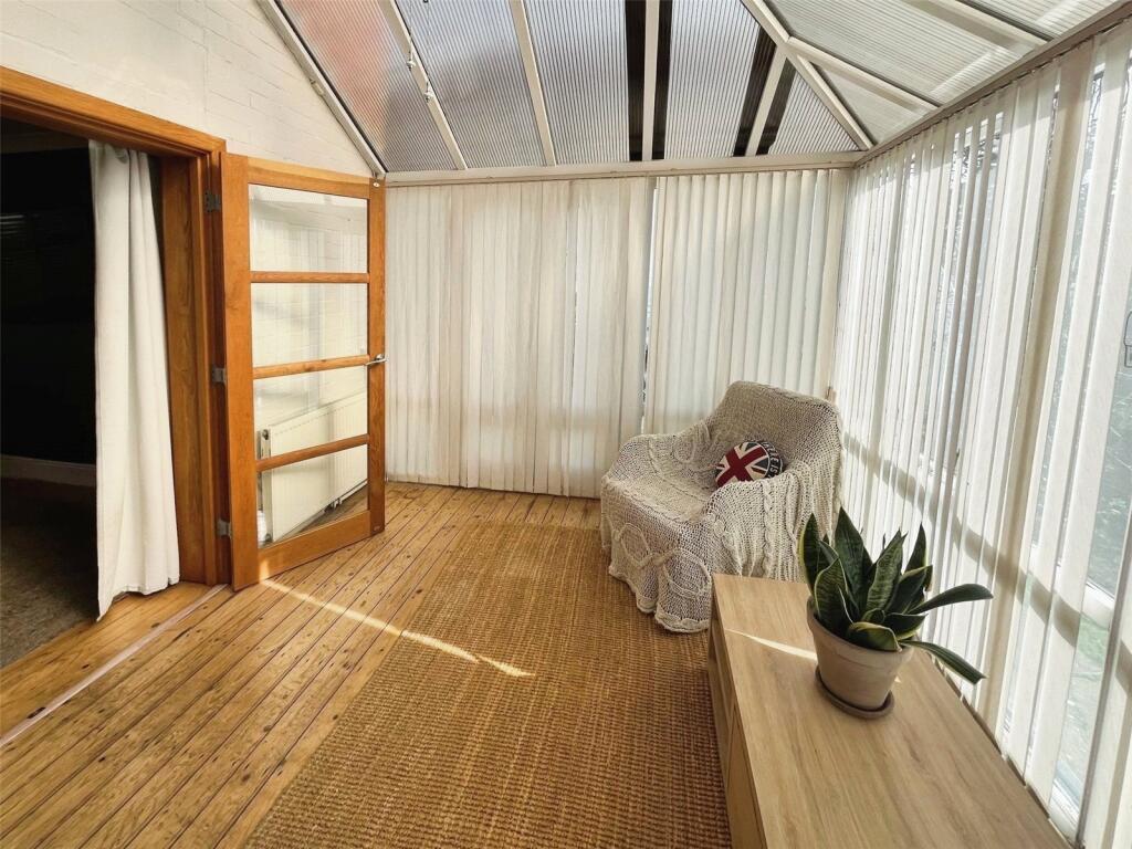 Conservatory No. 16