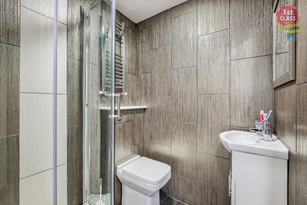 Bedroom 1 En Suite