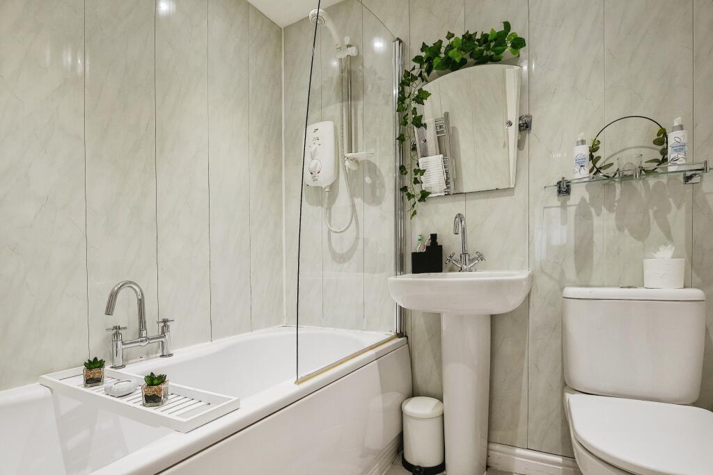 Annex En-Suite