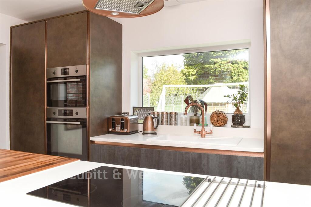 Internal Lifestyle Photograph