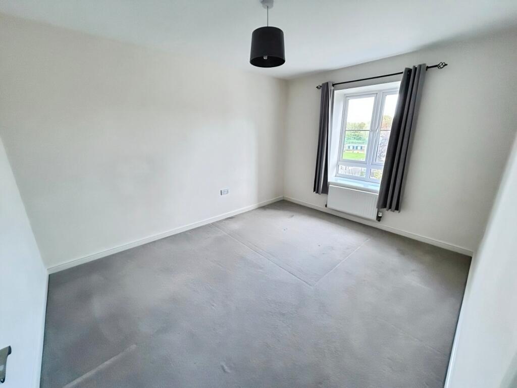 pbox-bedroom-347626.jpg