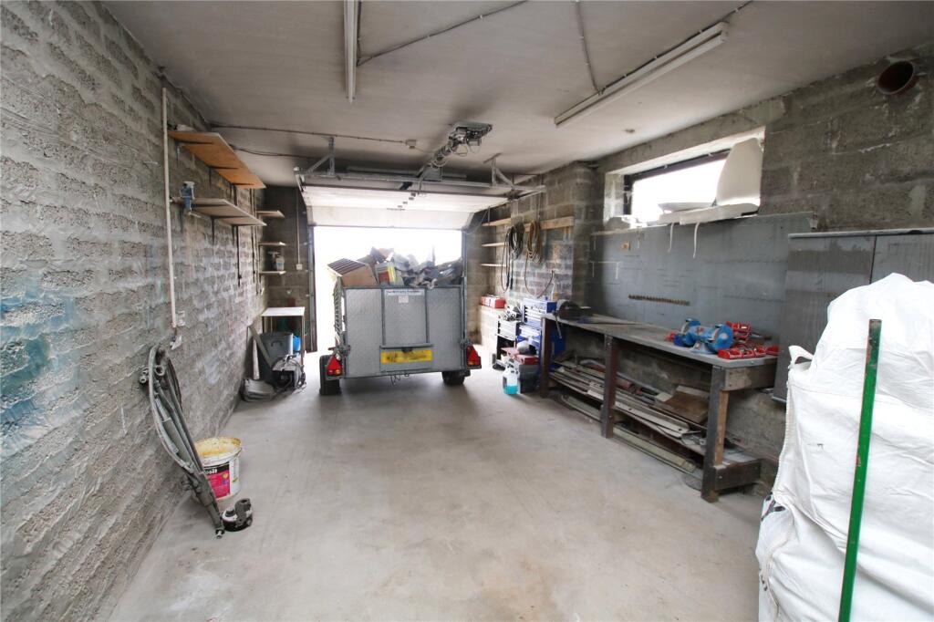 Garage 1